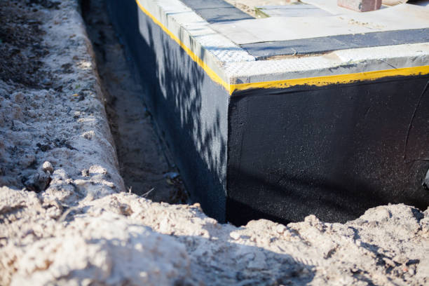 Flood containment and hydraulic sealing in Laotto, IN